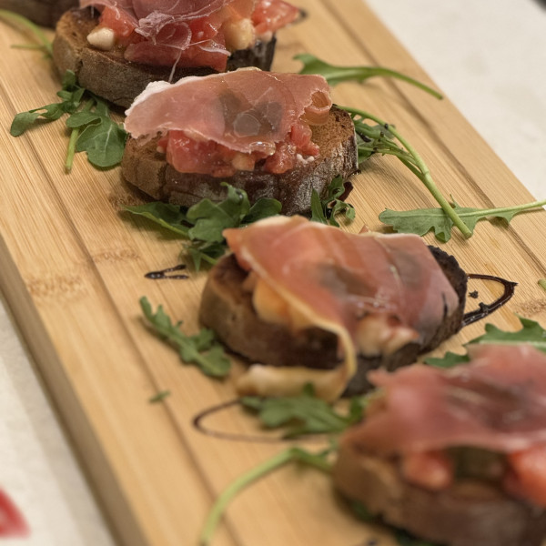 Bruschetta prosciutto
